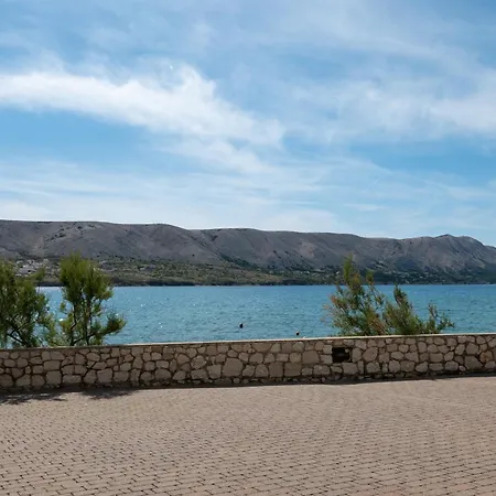By The Sea Pag - 24467 Apartman *