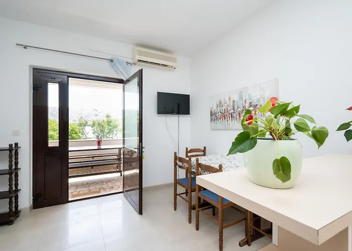 Apartman By The Sea Pag - 24467